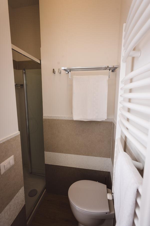 Angelina Rooms In Rom Exterior foto